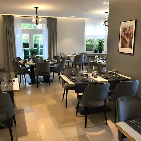 Hotell Hotel-restaurant Beim Schlass