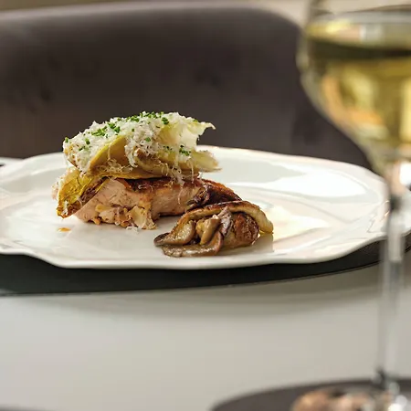 Hotel-restaurant Beim Schlass فندق Wiltz
