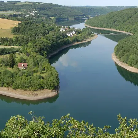 Hotel-restaurant Beim Schlass Hotell Wiltz