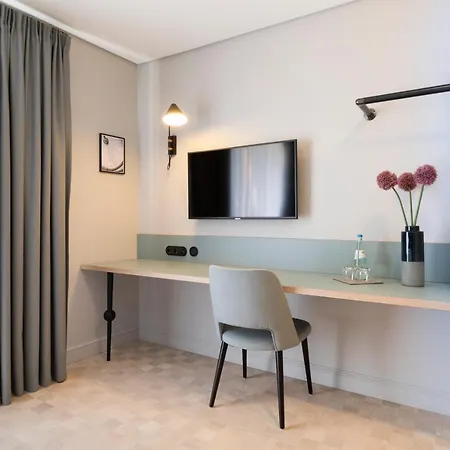 فندق Hotel-restaurant Beim Schlass 3*